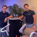 Trainers staan bij de Egym