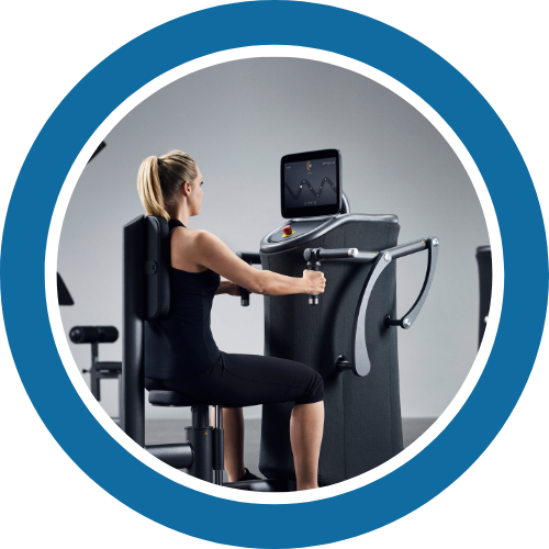 mevrouw traint op egym